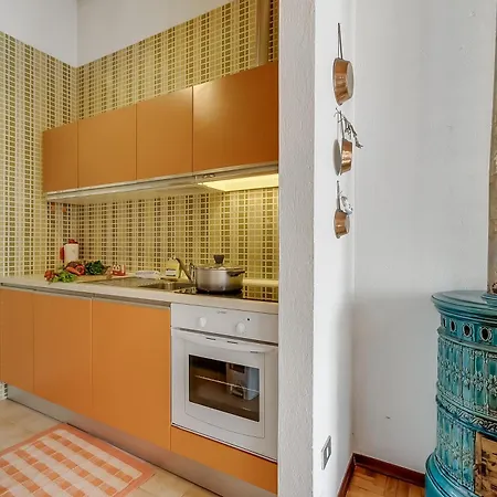 Apartment Apapa House - Happy