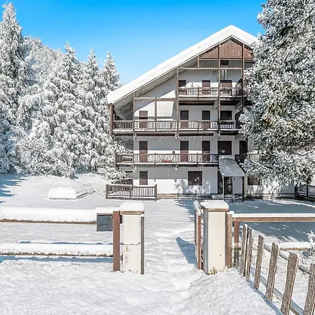 Apartment Apapa House - Happy