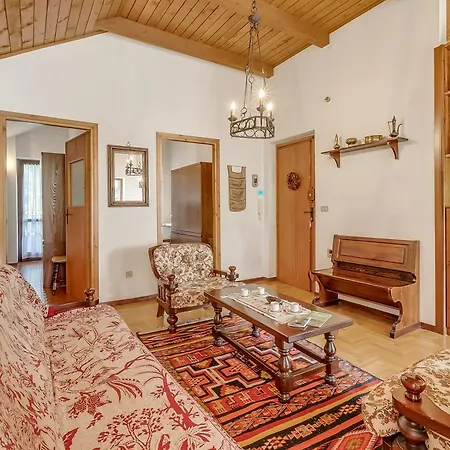 Apartment Apapa House - Happy *